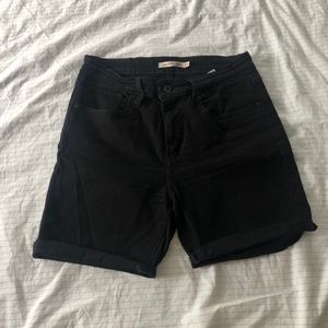 Levi’s shorts